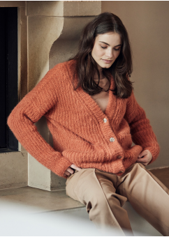 Описание Lana Grossa Кардиган полупатентным узором