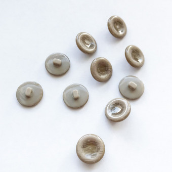 Бежевый кальцит на ножке 18 мм