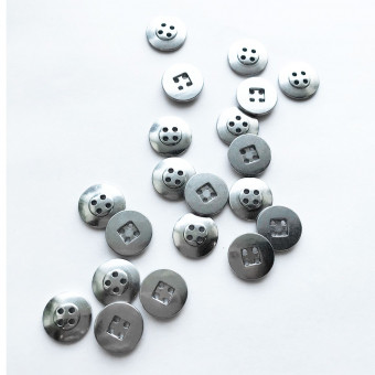 Металлический Круглый квадрат 18 мм никель