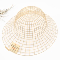 Форма пластиковая для шляп 58 см бежевая